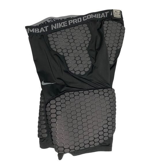 Nike Pro Compression Shorts with Pads Men’s Size XXL Black Athletic Performance - Picture 1 of 7